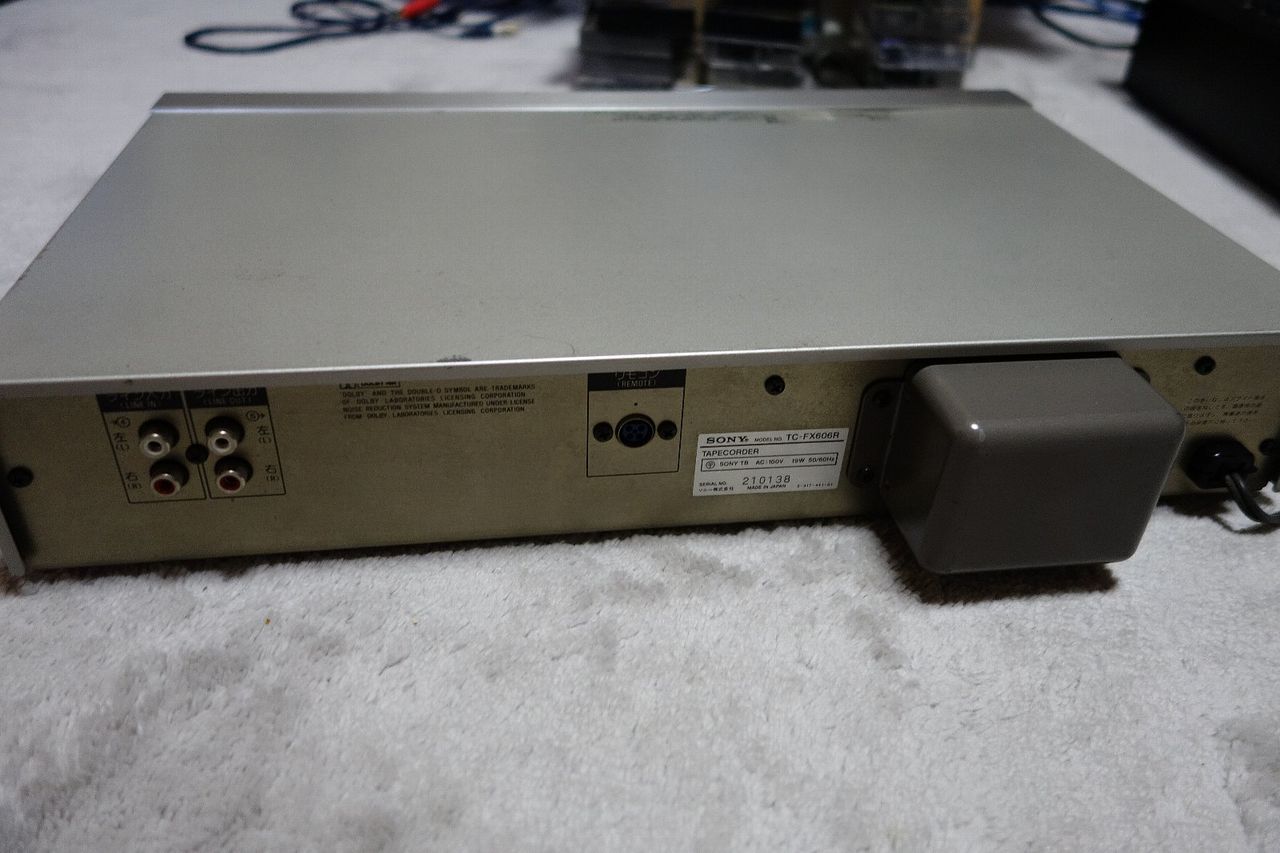 SONY TC-FX606R ソニー ステレオカセットデッキ 電源OK SONY TC-FX606R ステレオカセットデッキ 昭和レトロ - メルカリ