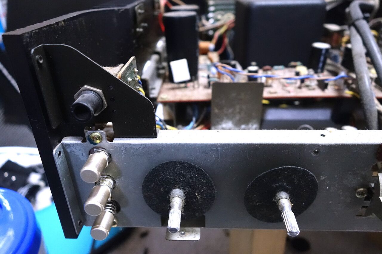 Marantz PM-4 ジャンクの内部探索しました : アンプジャンカーのblog