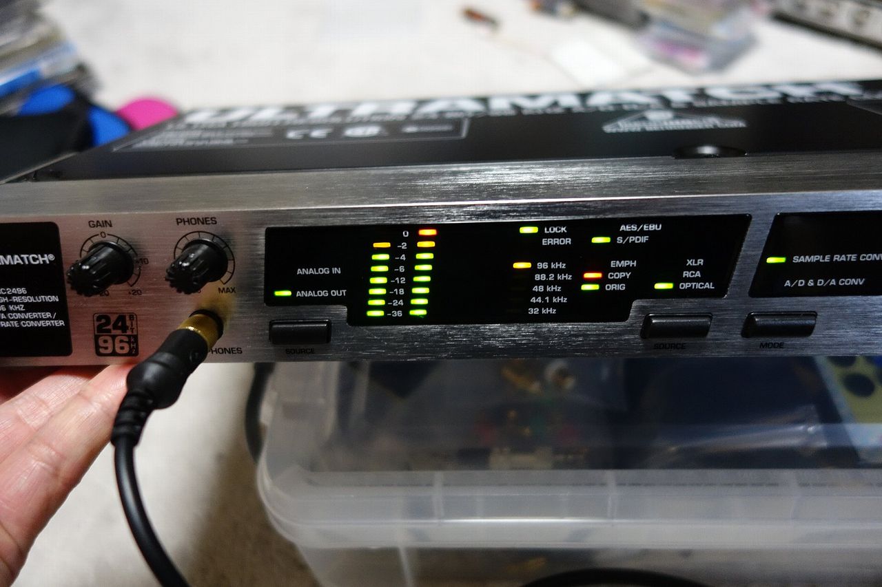 新品正規品  BEHRINGER SRC2496 ジャンクを見つけました : アンプジャンカー その他