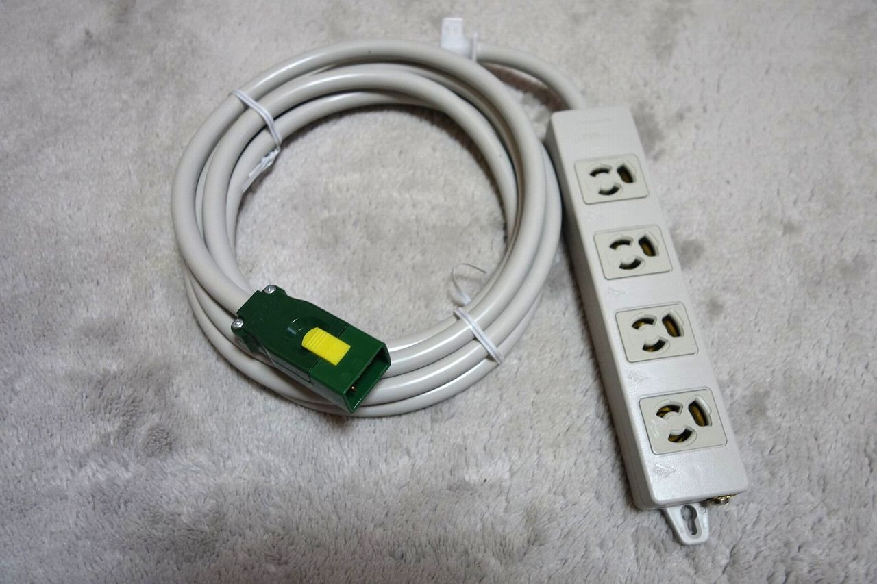 OA用のACタップに 医療用接地 WF5018K を付けてみました : アンプ 