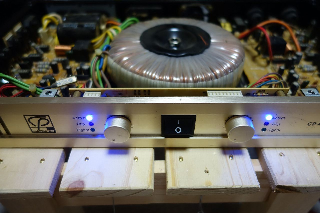 通電不可のジャンク品 ClassicPRO CP400 ということでしたが 通電不可のジャンク品 ClassicPRO CP400 ということでしたが
