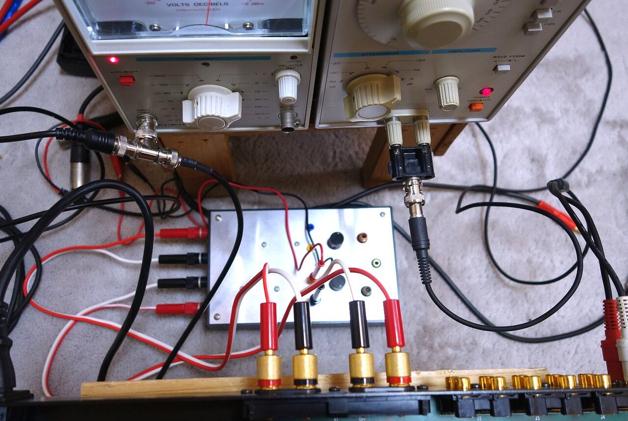 Aura AUV-80SE ジャンクの出力波形を観察してみました : アンプジャン