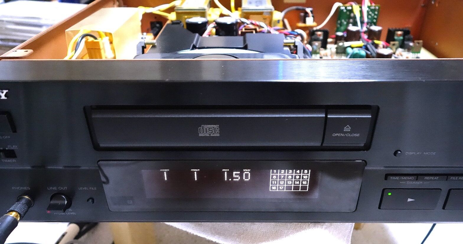SONY CDP-555ESA ジャンクのCDユニットの修正しました : アンプ