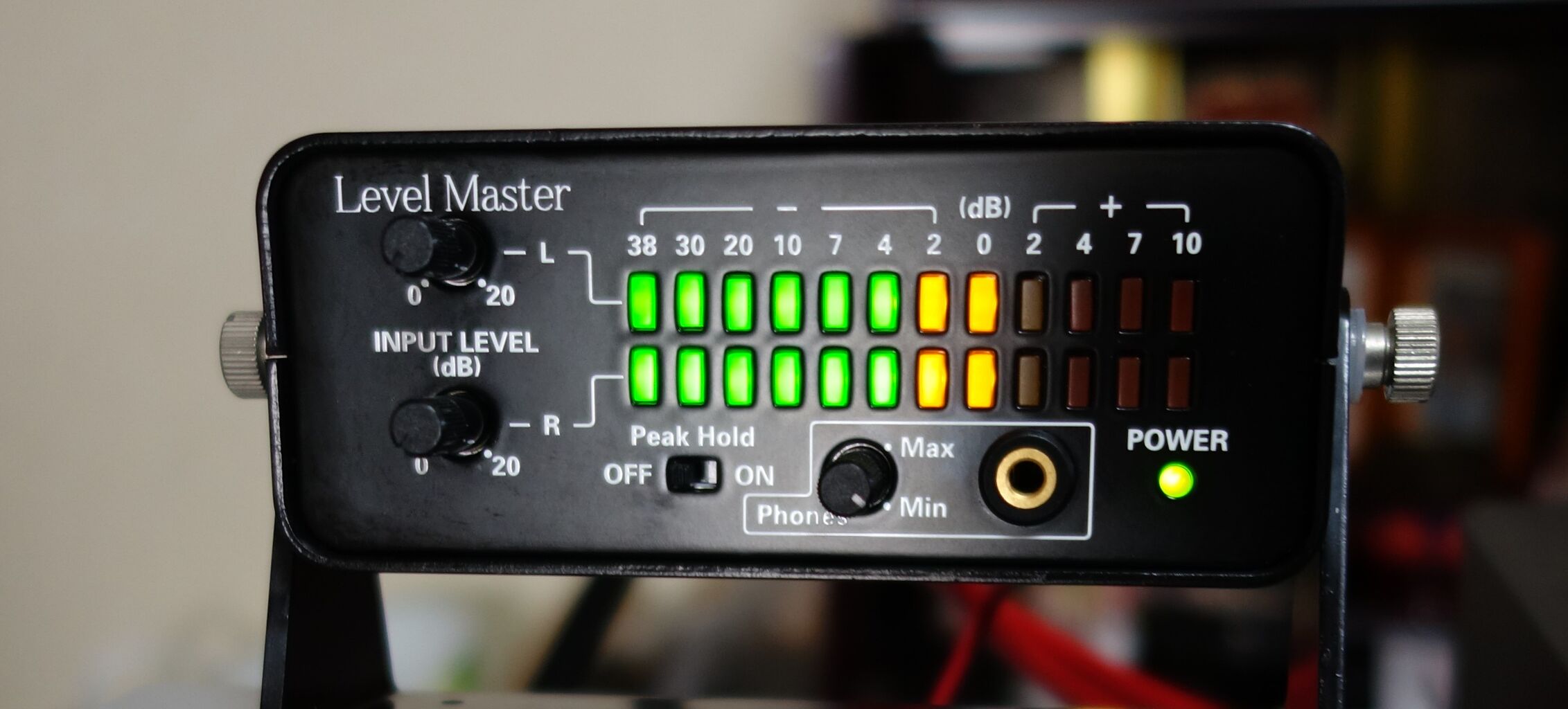 デジタルVUメーターのジャンクを入手してみました : アンプジャンカー