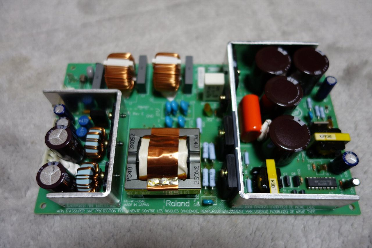 Roland RAD SRA-200E 3号機ジャンクの内部探索 : アンプジャン
