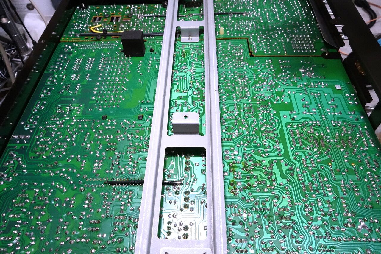 YAMAHA C-70 ジャンクの通電試験と調整を行いました : アンプジャン