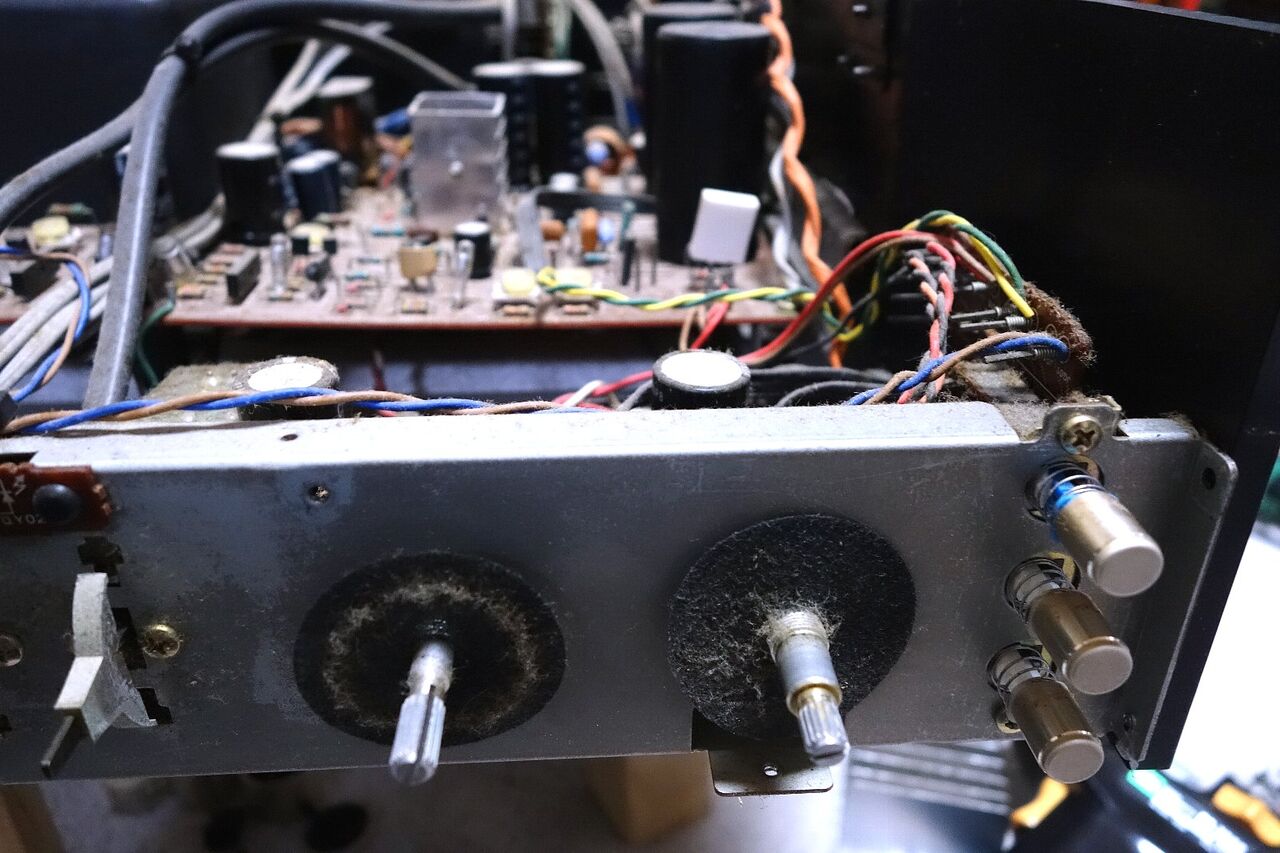 Marantz PM-4 ジャンクの内部探索しました : アンプジャンカーのblog