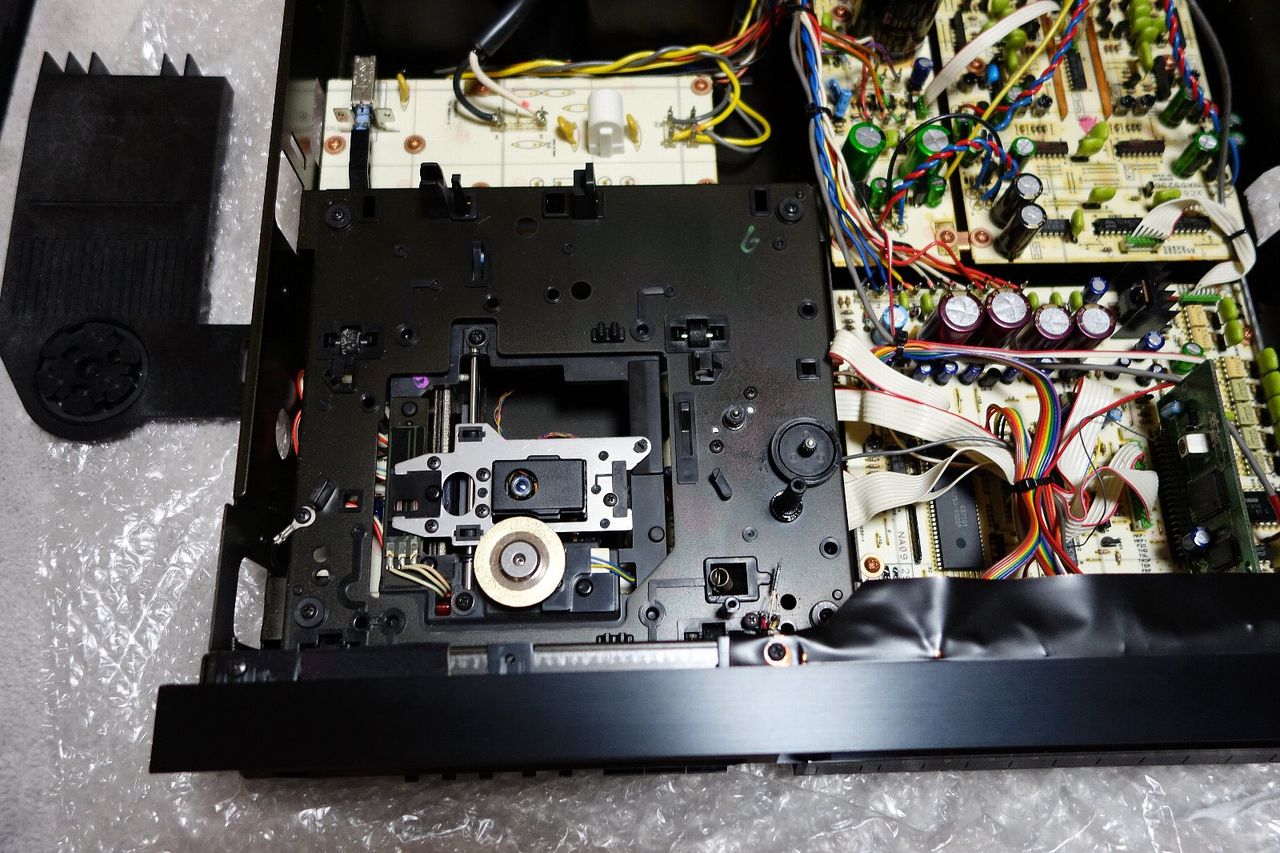 YAMAHA CDX-2200 通電確認のみジャンクを入手しました : アンプ YAMAHA CDX-2200 通電確認のみジャンクを入手しました : アンプ