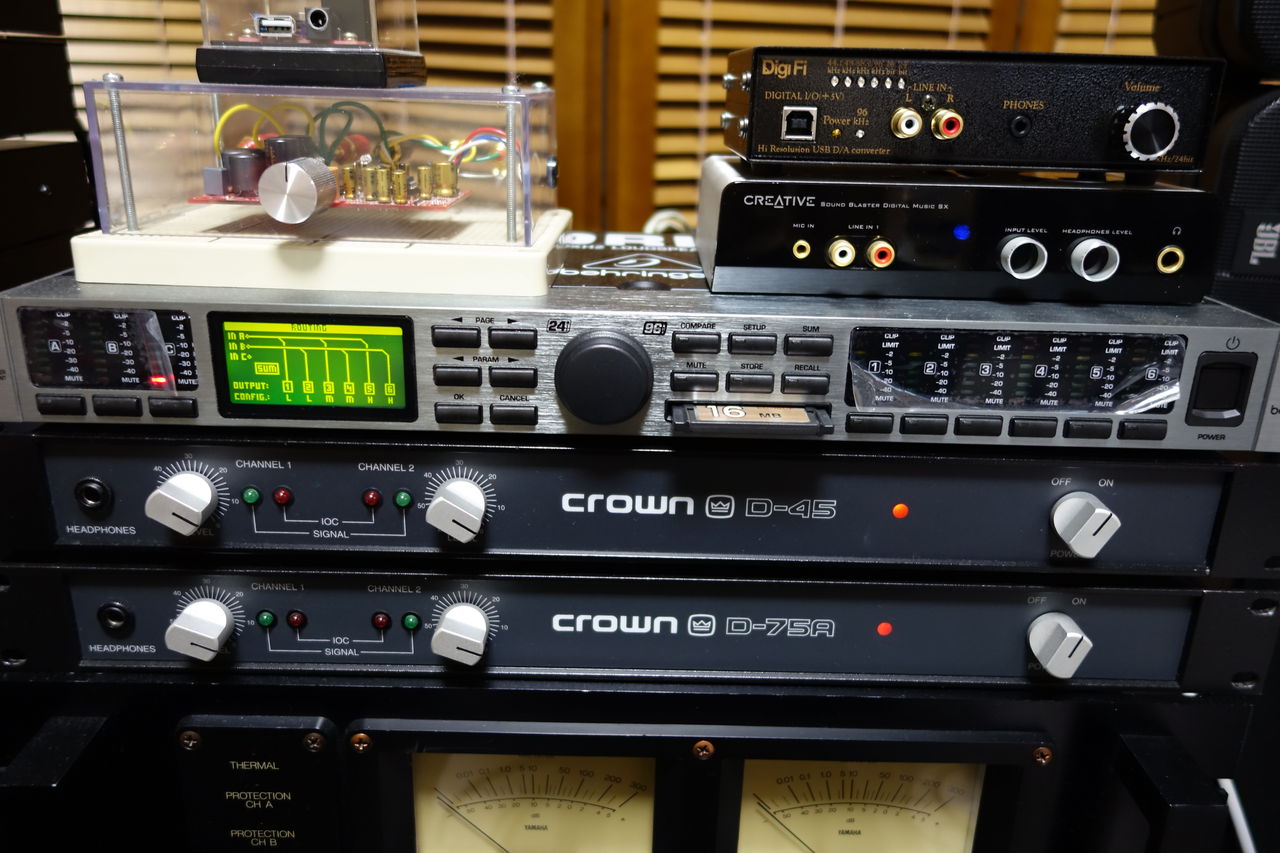 BEHRINGER DCX2496をPCでコントロールしてみたくて : アンプ