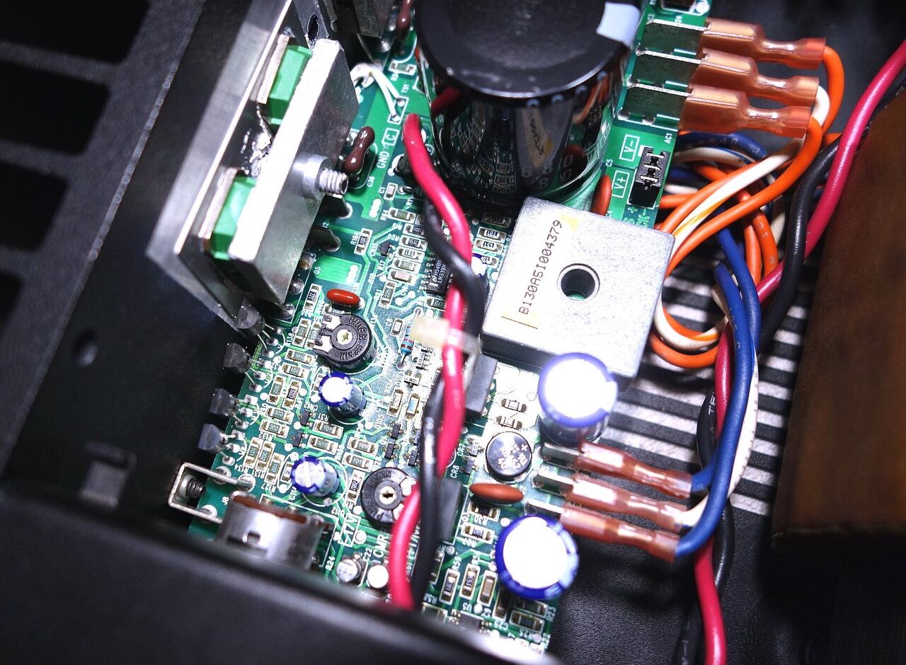 Hafler P3000 ジャンクの通電試験してみました : アンプジャン Hafler P3000 ジャンクの通電試験してみました : アンプジャン