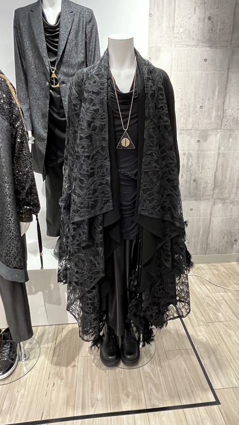 6DE0BB54-316B-414E-A4AE-B2B6F6AA81F2