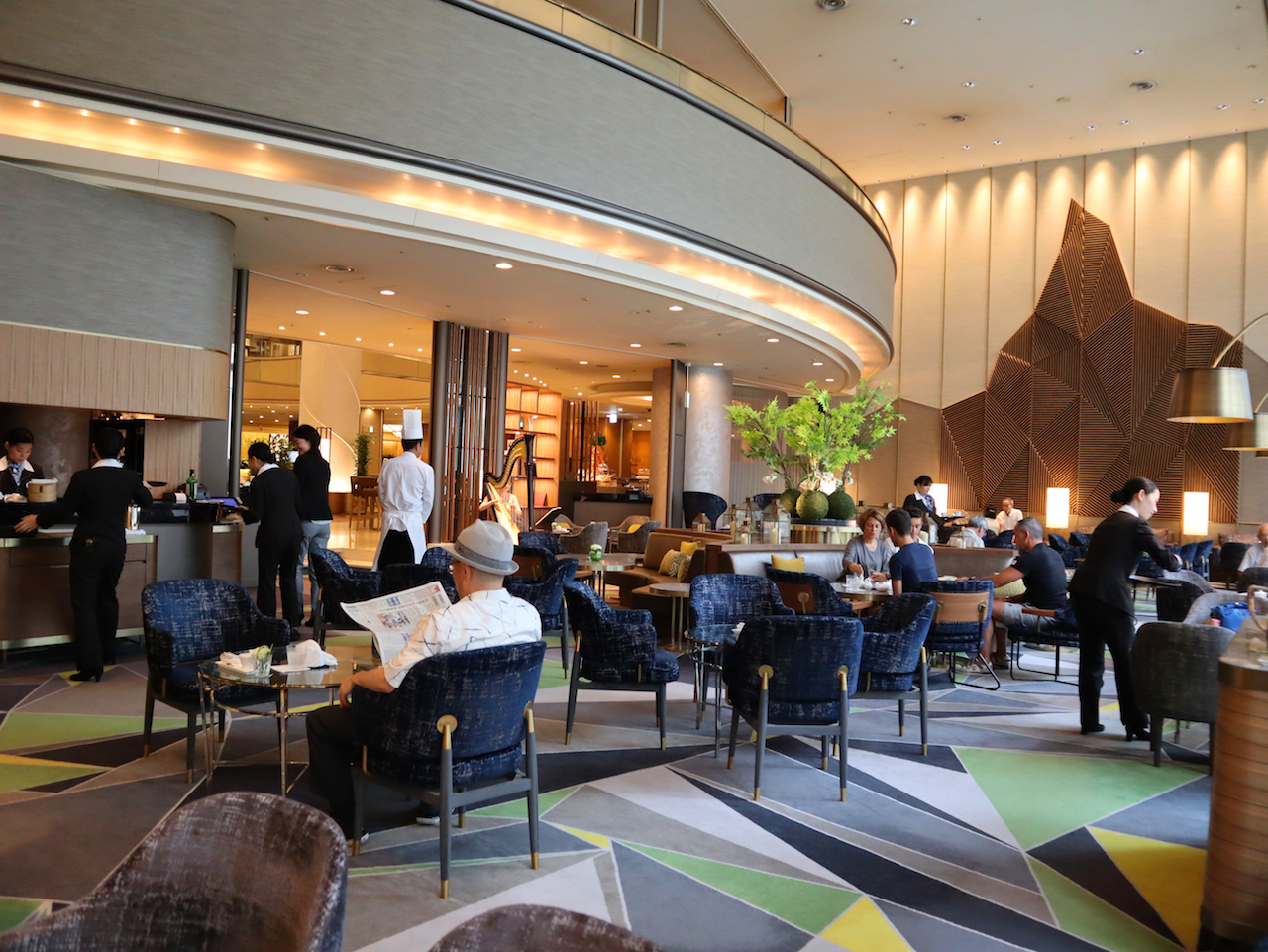 1 500円で食べられる シェフ渾身のホテルカレーは今だけ なんば スイスホテル南海大阪 ６f ザ ラウンジ 美食磁石 Powered By ライブドアブログ