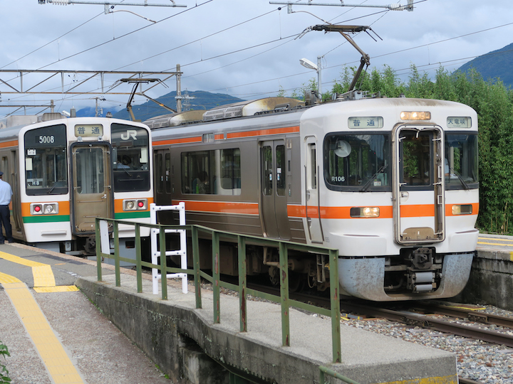 5689cb61.jpg