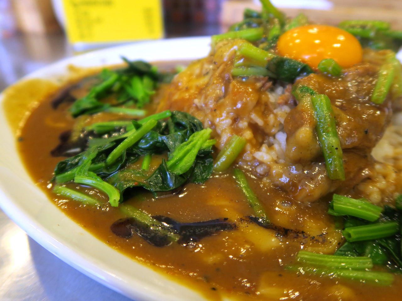 とろ肉 玉子にとろけるチーズ 旨味爆発カレー ここに在り 谷町四丁目 まんねんカレー 美食磁石 Powered By ライブドアブログ