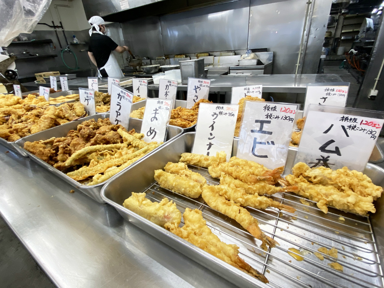 揚げたてアツアツ 腹一杯 ウチナンチューの心を掴んで離さない激ウマ天ぷら 沖縄市コザ 上間てんぷら店 ゴヤ市場 美食磁石 Powered By ライブドアブログ 揚げたてアツアツ 腹一杯 ウチナンチューの心を掴んで離さない激ウマ天ぷら 沖縄市コザ 上間てんぷら店 ゴヤ市場 美食磁石 Powered By ライブドアブログ