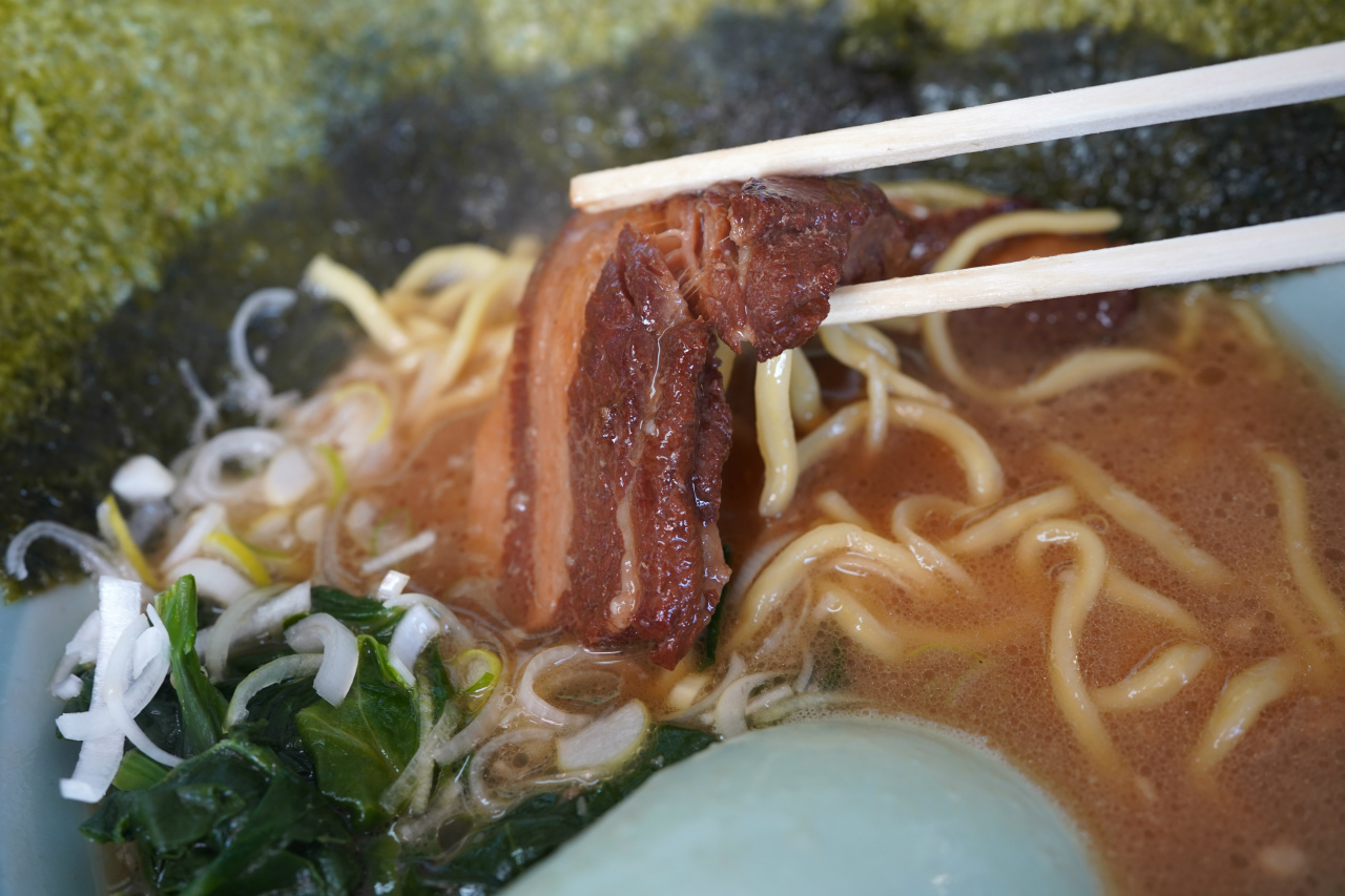 家系よりも好みかも 濃厚旨味系豚骨ラーメンのクォリティに感動 三崎口 ずいずい 美食磁石 Powered By ライブドアブログ