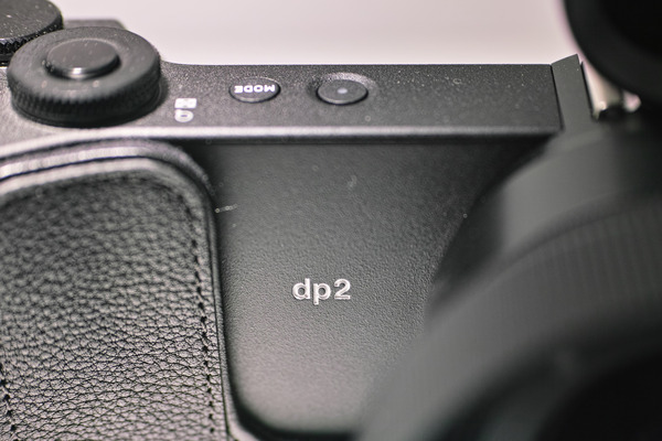 SIGMA dp2 Quattro 登場でMerrillは終わったか？