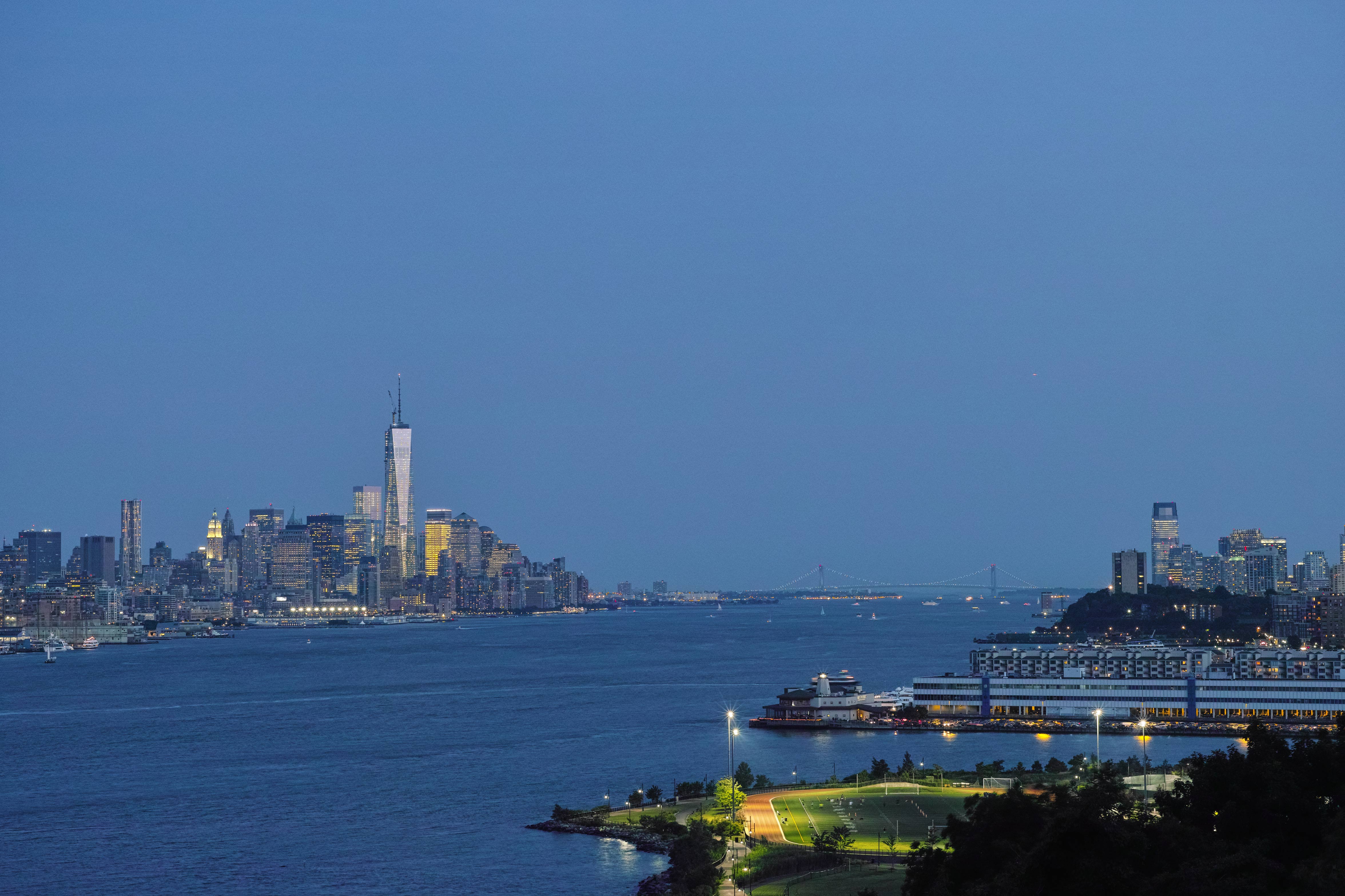 Manhattan In Twilight Dp Merrillで夜景 最近ちゃんと写真撮ってますか Manhattan In Twilight Dp Merrillで夜景 最近ちゃんと写真撮ってますか