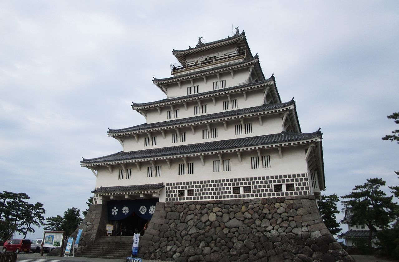 長崎 島原城 この贅沢な城のせいで島原の乱が起きた 大分で遊ぼう