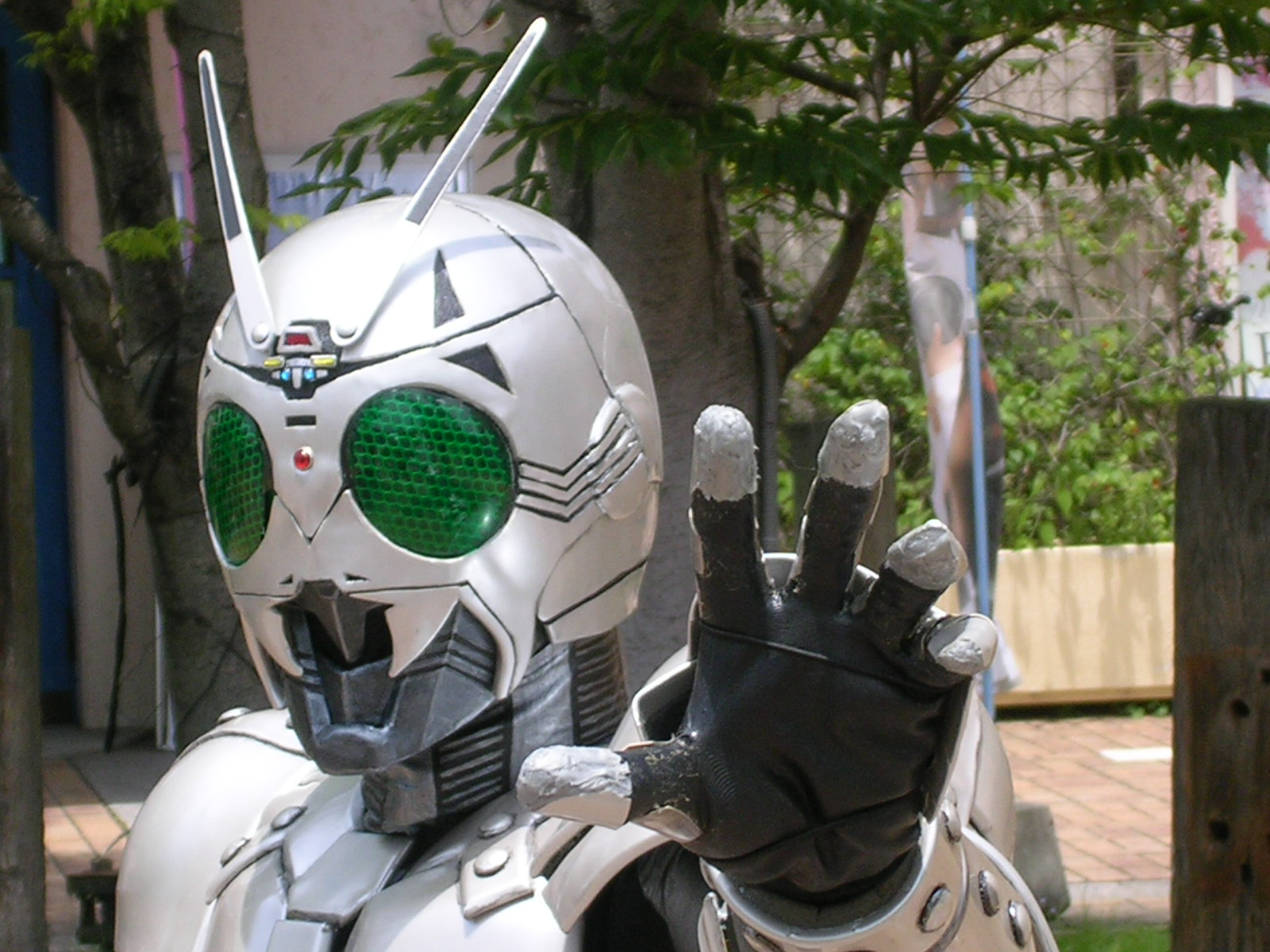 視界は緑色だそうです。 : 萌える小宇宙が人を殺める