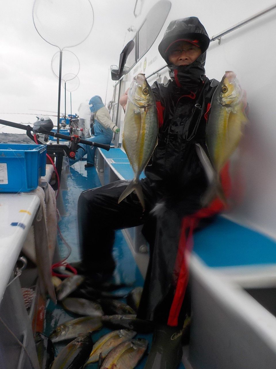 銭洲 冲釣り シマアジ爆 なんでも釣り師の釣行記