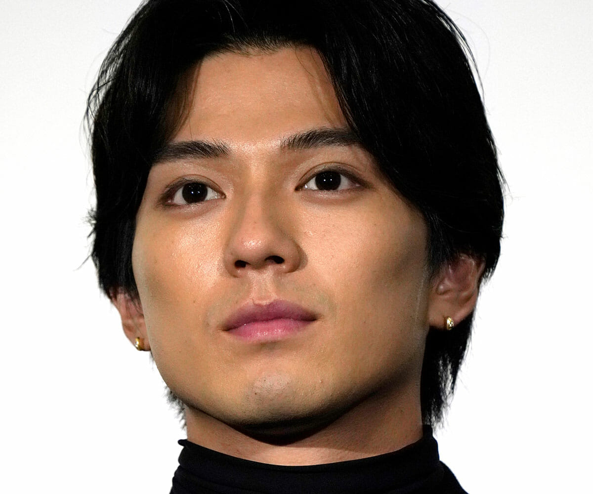 新田真剣佑、家族への愛を語る!母への感謝の言葉に視聴者も涙 : スポーツ最新まとめ