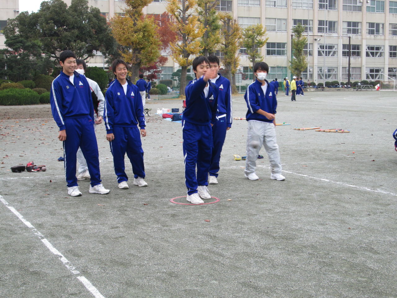 熊谷市立三尻中学校で、ペタンク体験実施 埼玉県ペタンク・ブール連盟