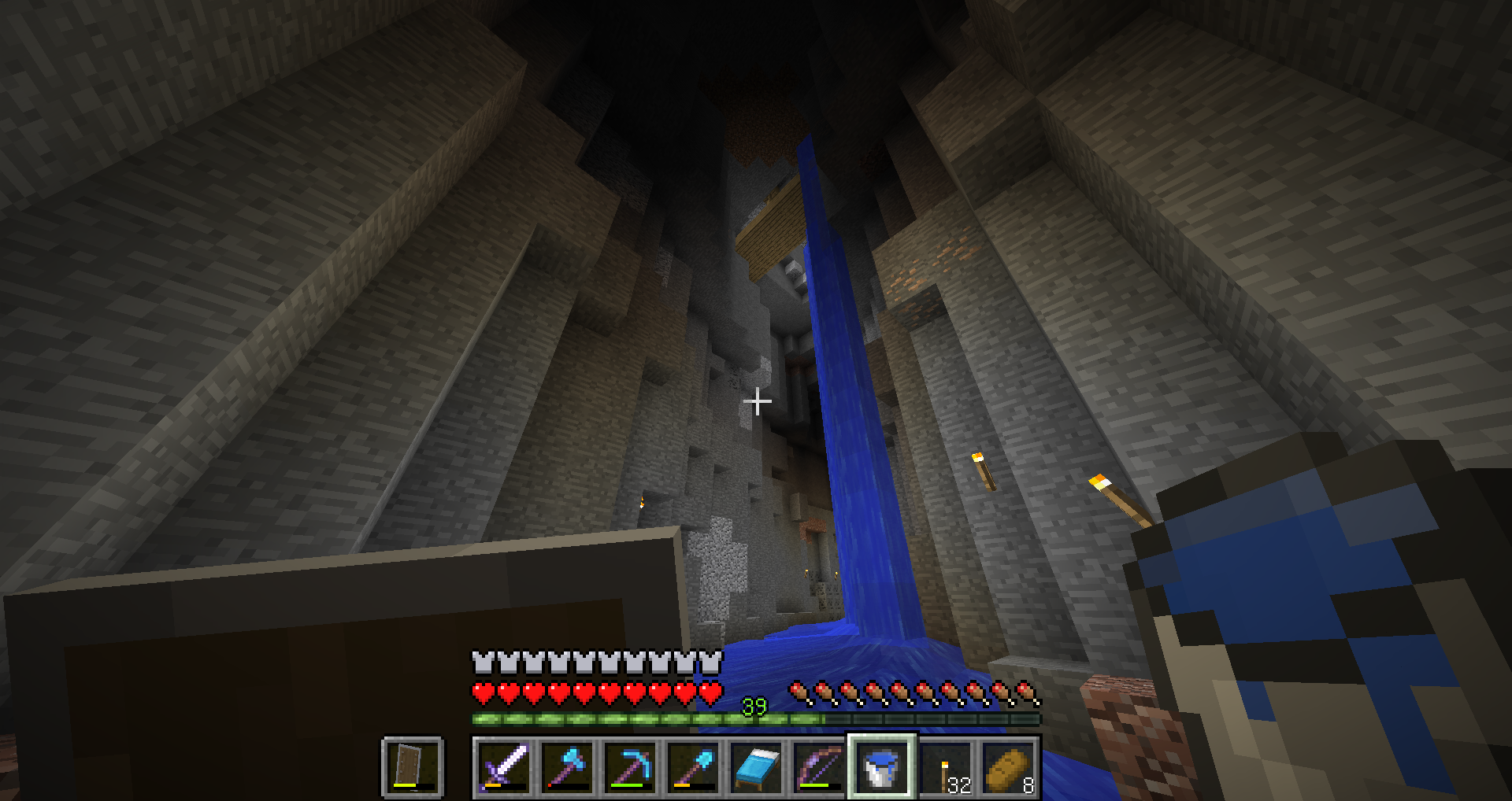 Minecraft 洞窟探検で化石発見 サイタマキイロの記憶保管庫