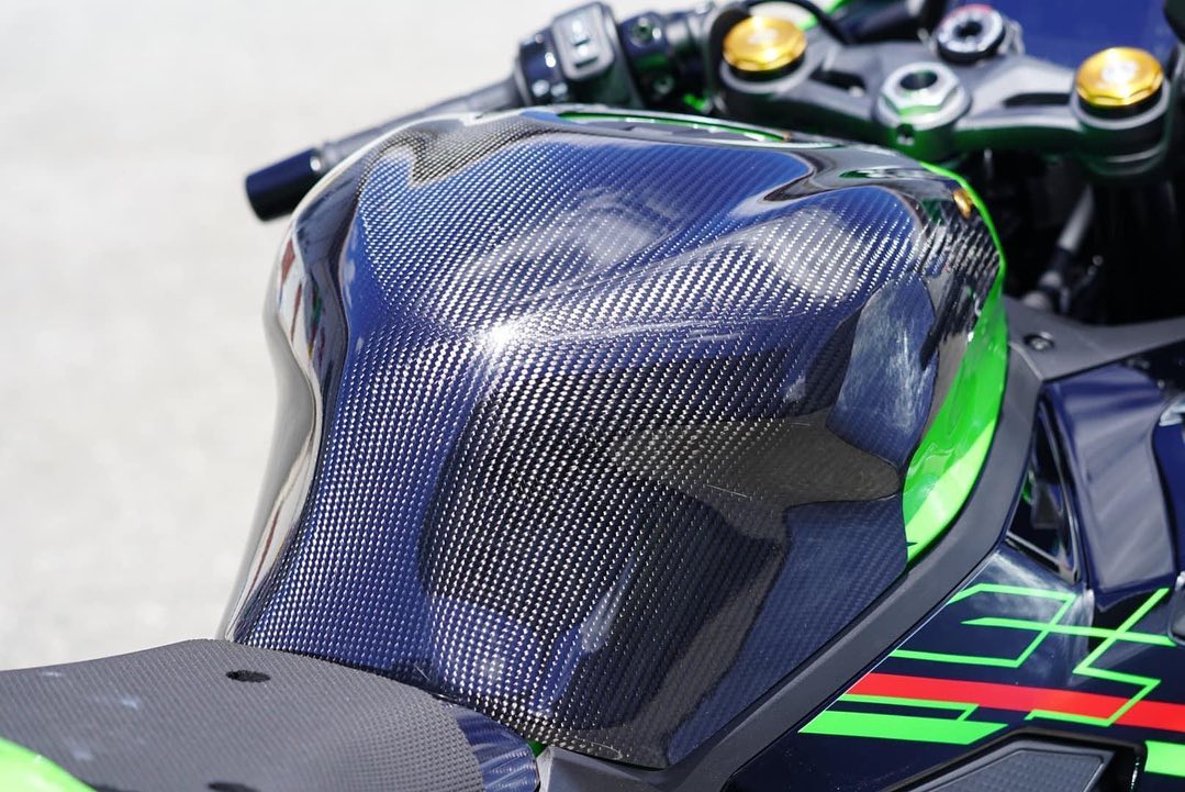 2023 ZX-4R/ZX-4RR用パーツ発売開始!純正カウル用アンダー 2023 ZX-4R/ZX-4RR用パーツ発売開始!純正カウル用アンダー