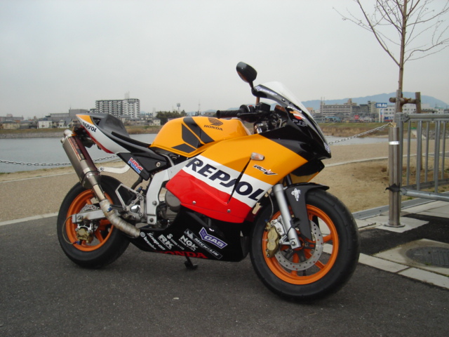 NSR50/80フレームにCBR150RRエンジン?!＋NSFレプリカカウル~その2