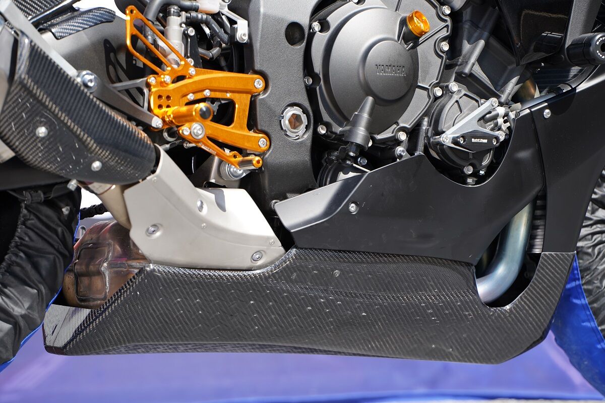 20~YZF-R1/R1M 純正カウル用アンダーカウル取り付け説明書UP : 才谷屋