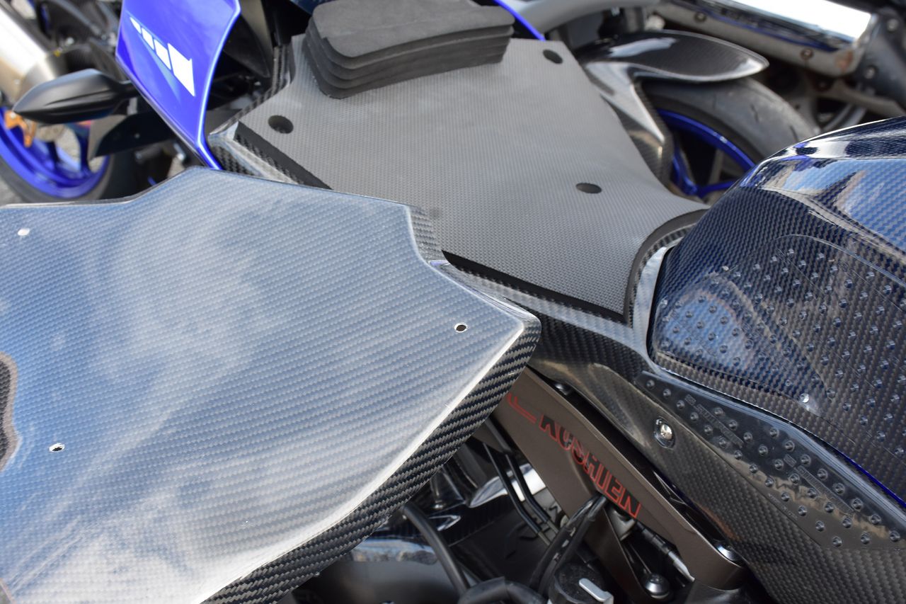 15~YZF-R1シート台＆シートベース/カーボン綾織 : 才谷屋