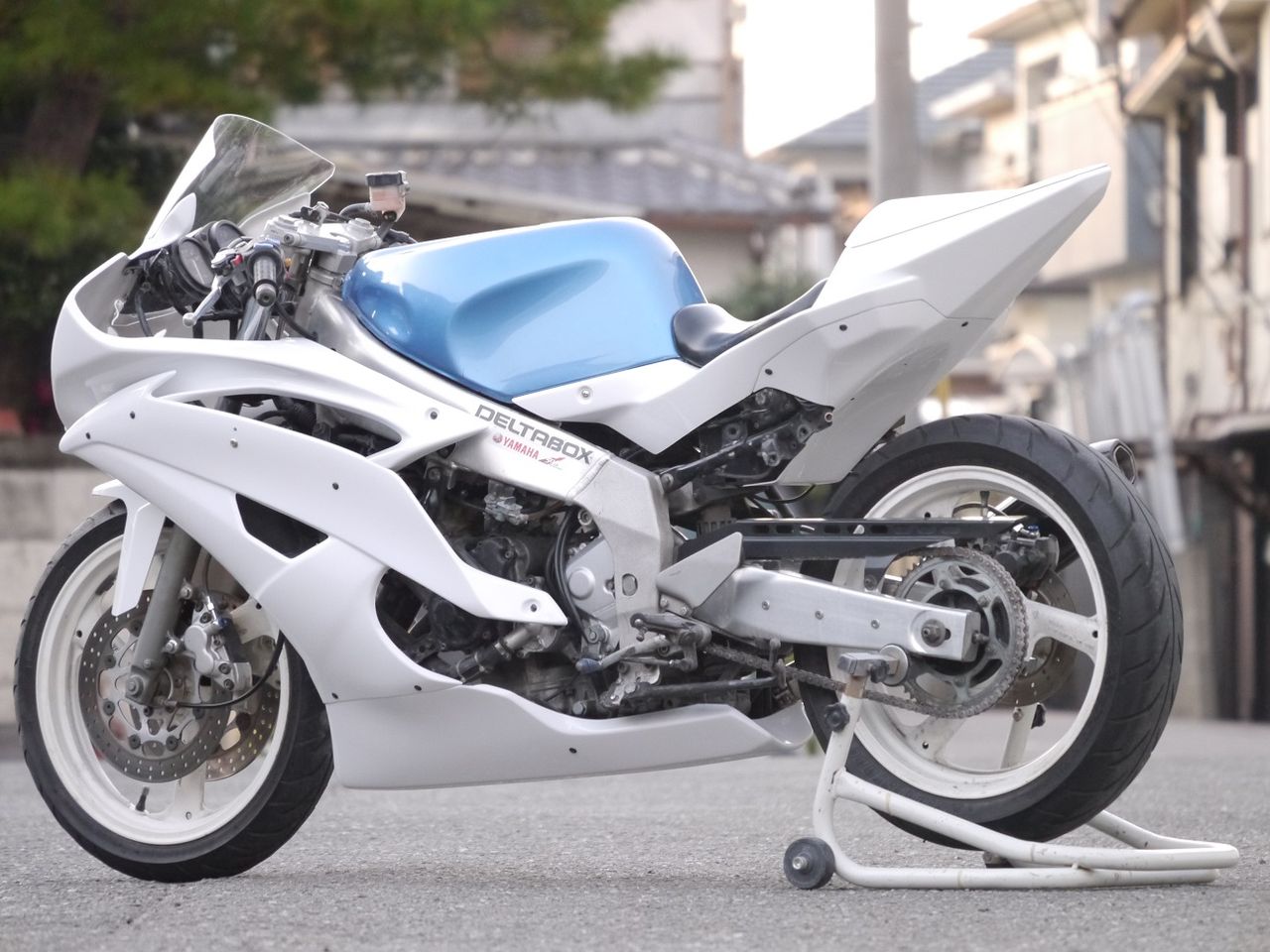 90~FZR250R(3LN)＋YZF-R6カウル FZ-R250!!～その4～ : 才谷屋