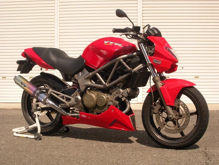 VTR250 リアフェンダー(フルカバードtype)完成!! : 才谷屋 VTR250 リアフェンダー(フルカバードtype)完成!! : 才谷屋