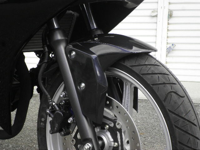 CBR250R（MC41）フロントフェンダー 2011 CBR250R(MC41)用ライトカバー＆フロントフェンダー 完成