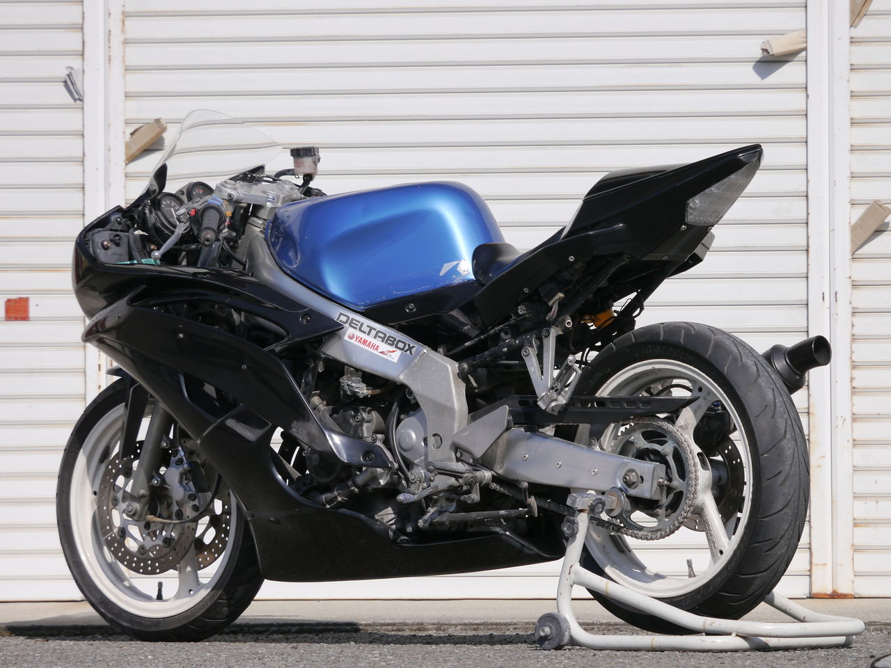 90~FZR250R(3LN)＋YZF-R6カウル FZ-R250!!～その3～ : 才谷屋