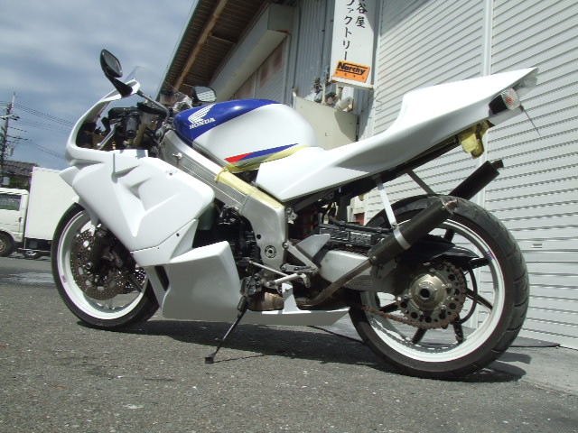 ☆NSR250R「600RR」レプリカ☆～その4～ : 才谷屋ファクトリー最新情報