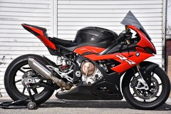 19・20 BMW S1000RR（K67) 用ミラーキャンセルステーとシート台