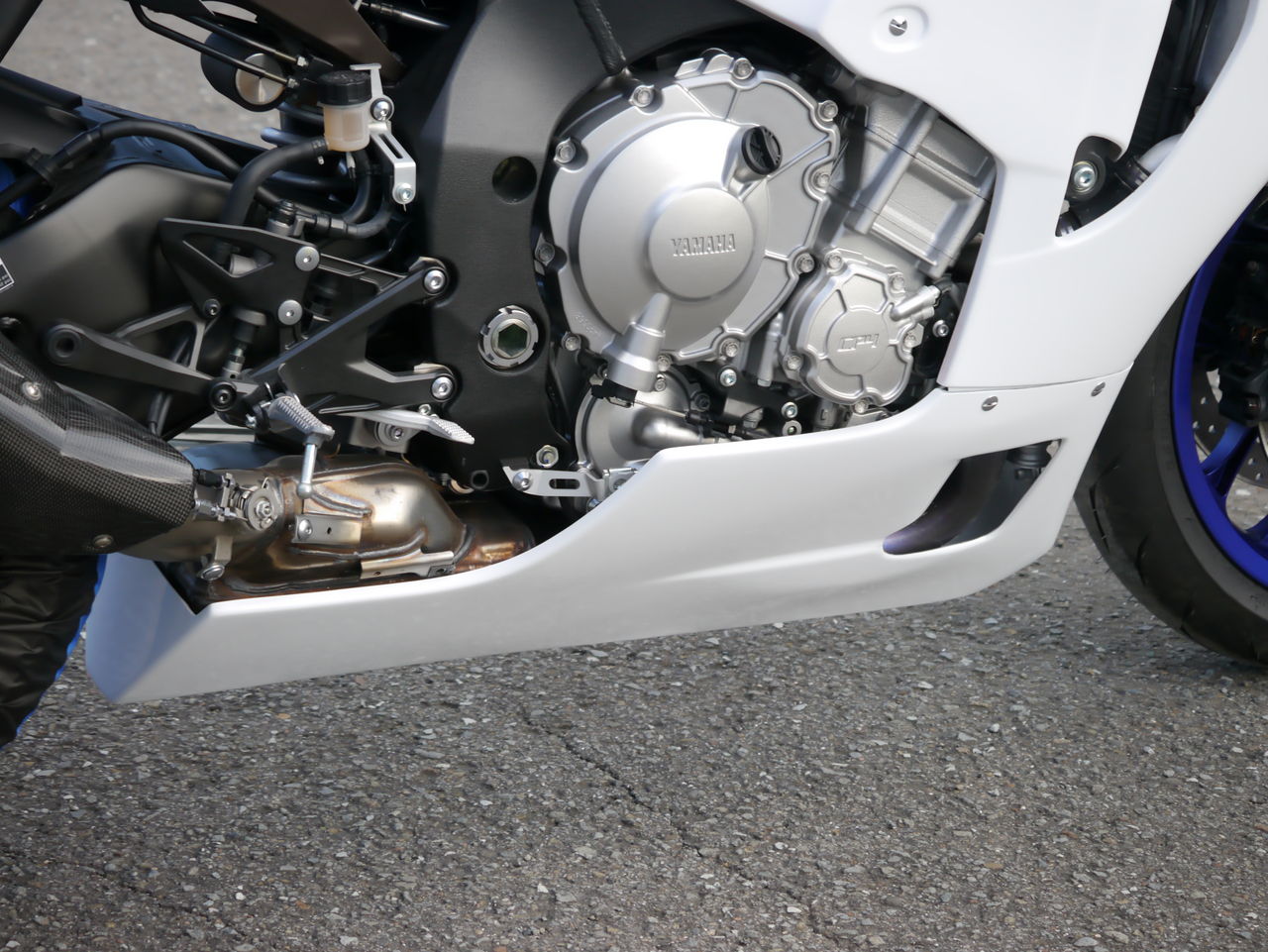 15YZF-R1ノーマルマフラー用フルカウル/レース用完成！サーキット走行
