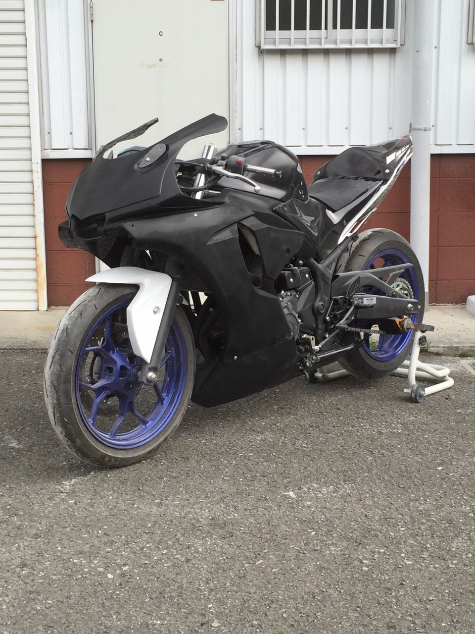 YZF-R25 ストリートカウル（R1形状）完成間近です！！ : 才谷屋