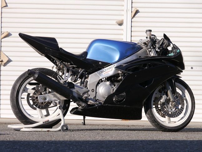 90~FZR250R(3LN)＋YZF-R6カウル FZ-R250!!～その2～ : 才谷屋