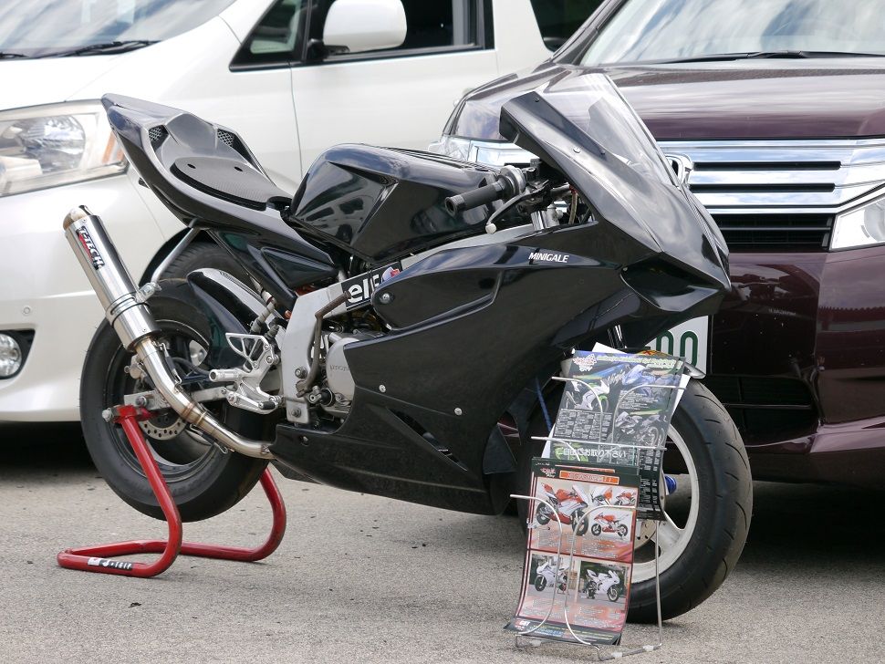 NSR50/80「ミニガーレ」カウル補修 : 才谷屋ファクトリー最新情報