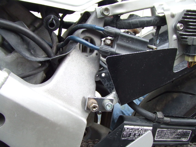 RVF400(NC35)用600RRレプリカシングルシート～取り付け～ : 才谷屋