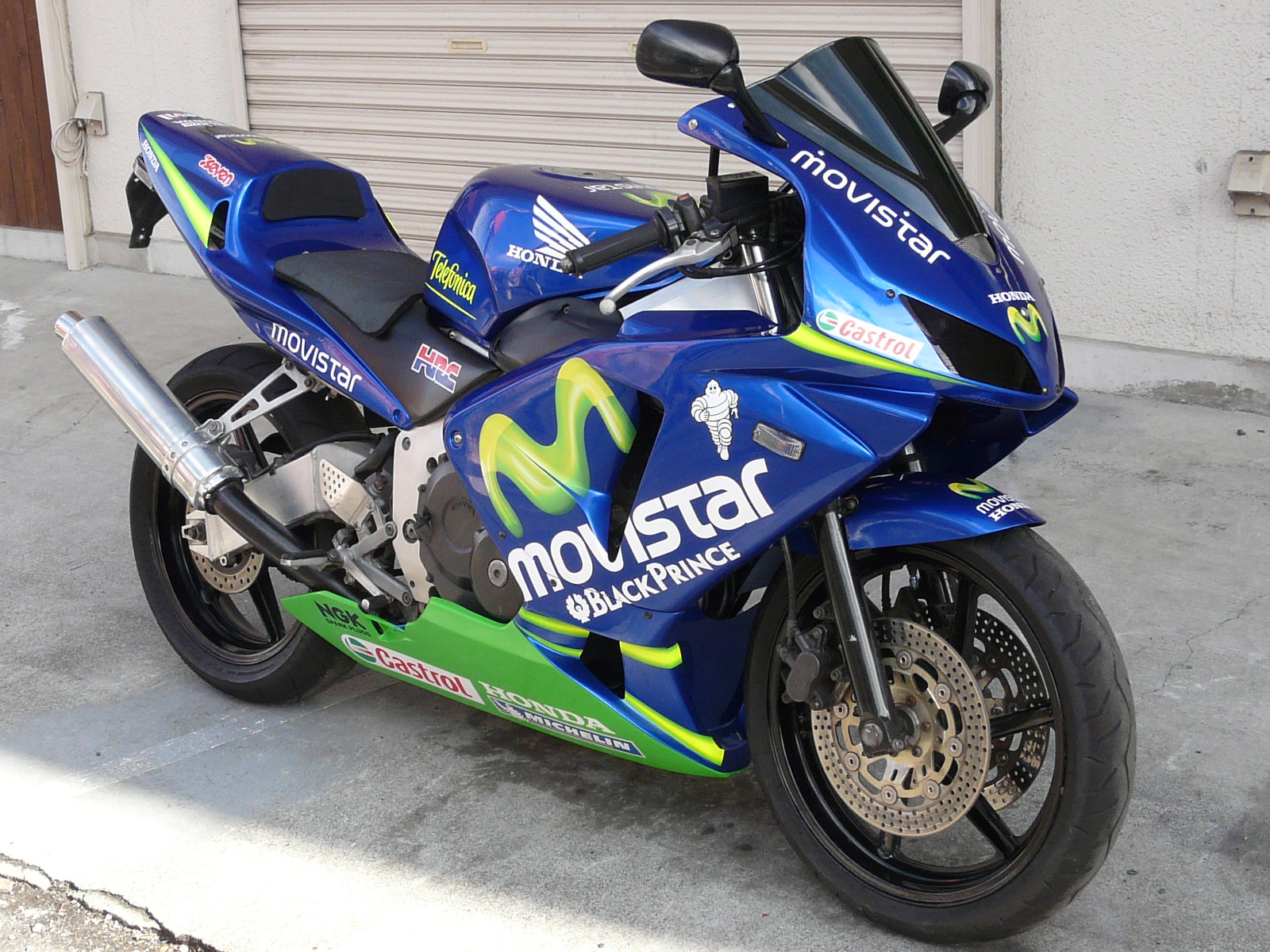 お客様からの画像 Cbr250rr 600rr モビスターカラー 才谷屋ファクトリー最新情報