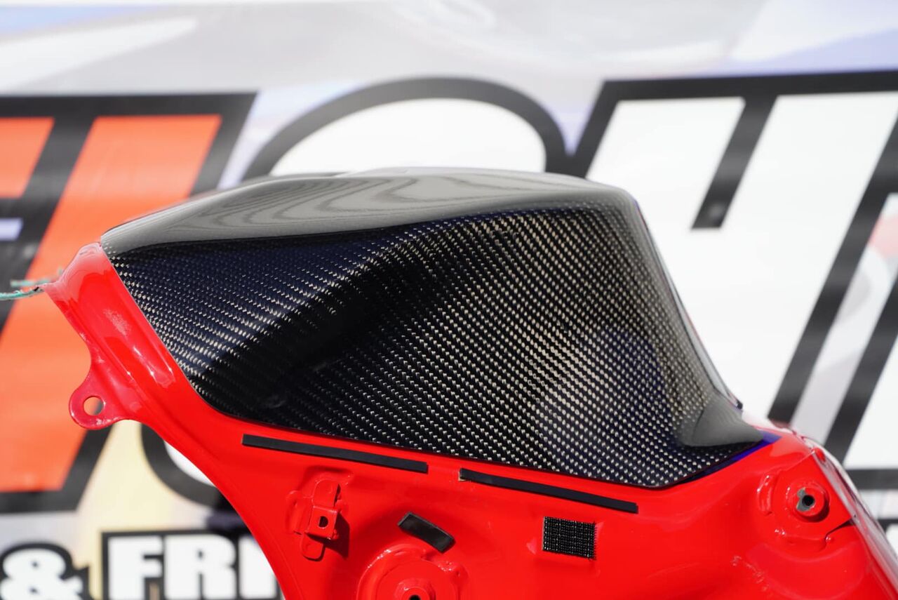 20~CBR1000RR-R(SC82) 当社製タンクカバー用デカール発売開始 20~CBR1000RR-R(SC82) 当社製タンクカバー用デカール発売開始