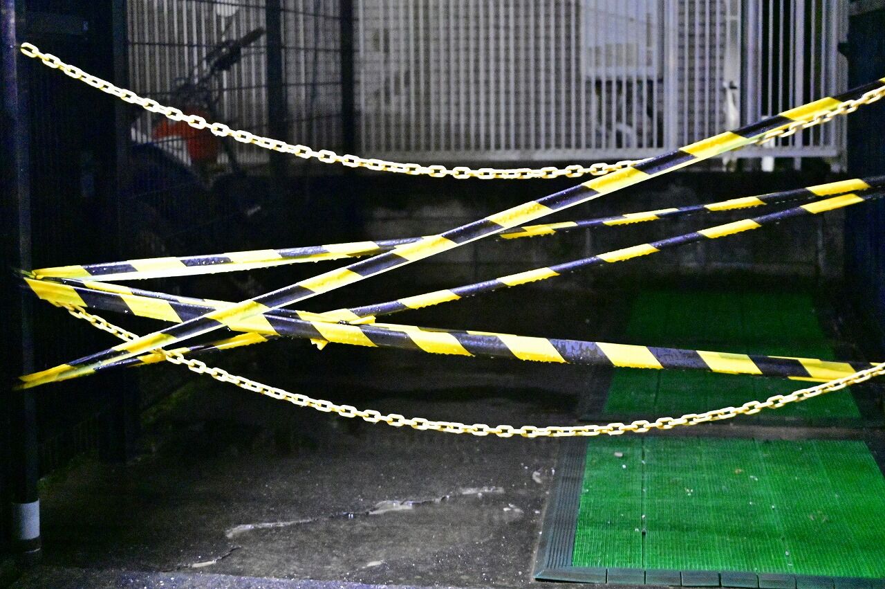 科学者がエネルギーを吐き出すブラックホールの写真を公開