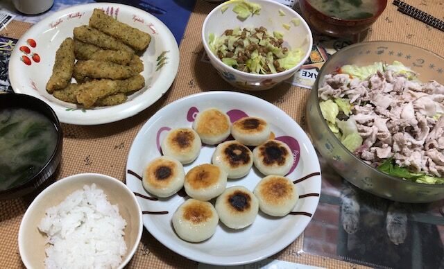 市販ののり魚 市販の海鮮まんじゅうみたいな キャベツ納豆 肉サラダ メモ料理