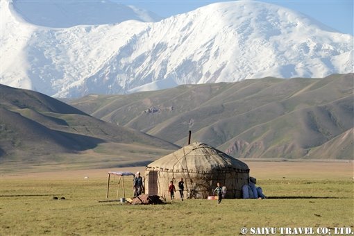 キルギス パミール トランス アライ山脈の麓 夏のキルギス族 西域浪漫飛行 西遊旅行 中東 中央アジアチーム スタッフブログ キルギス パミール トランス アライ山脈の麓 夏のキルギス族 西域浪漫飛行 西遊旅行 中東 中央アジアチーム スタッフブログ