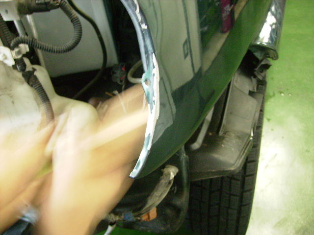 ウニモグとランクルに工作機械