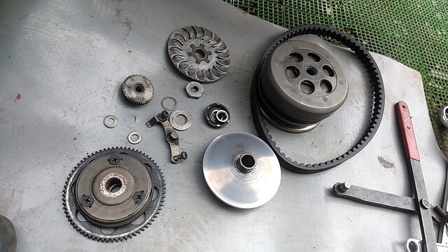 依頼作業 グランドアクシス（5FA2）4VPエンジンOH等的なぁ～エンジン